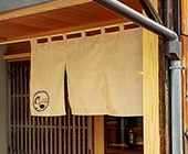 ポリエステル麻生地使用（店舗のれん）